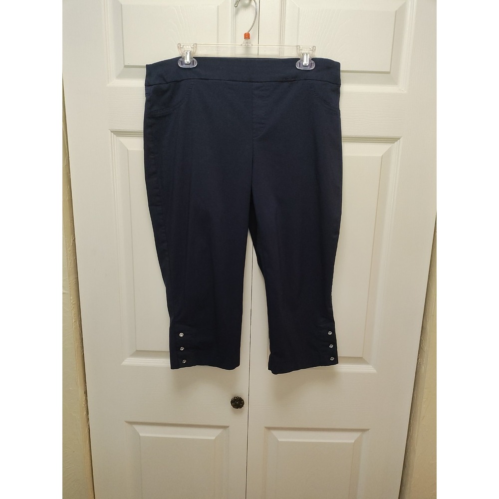 JM Collection Petite PXL Navy Blue‎ 32  Capri Pants